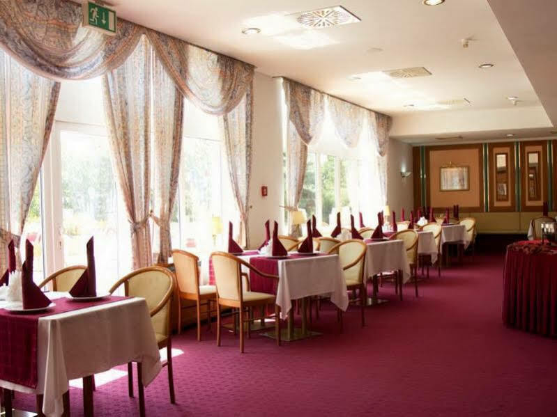 Shodlik Palace Tasjkent Exteriör bild